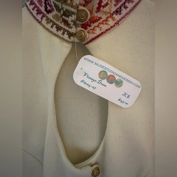 Vintage Mod Embroidered Dress - Picture 6 of 10